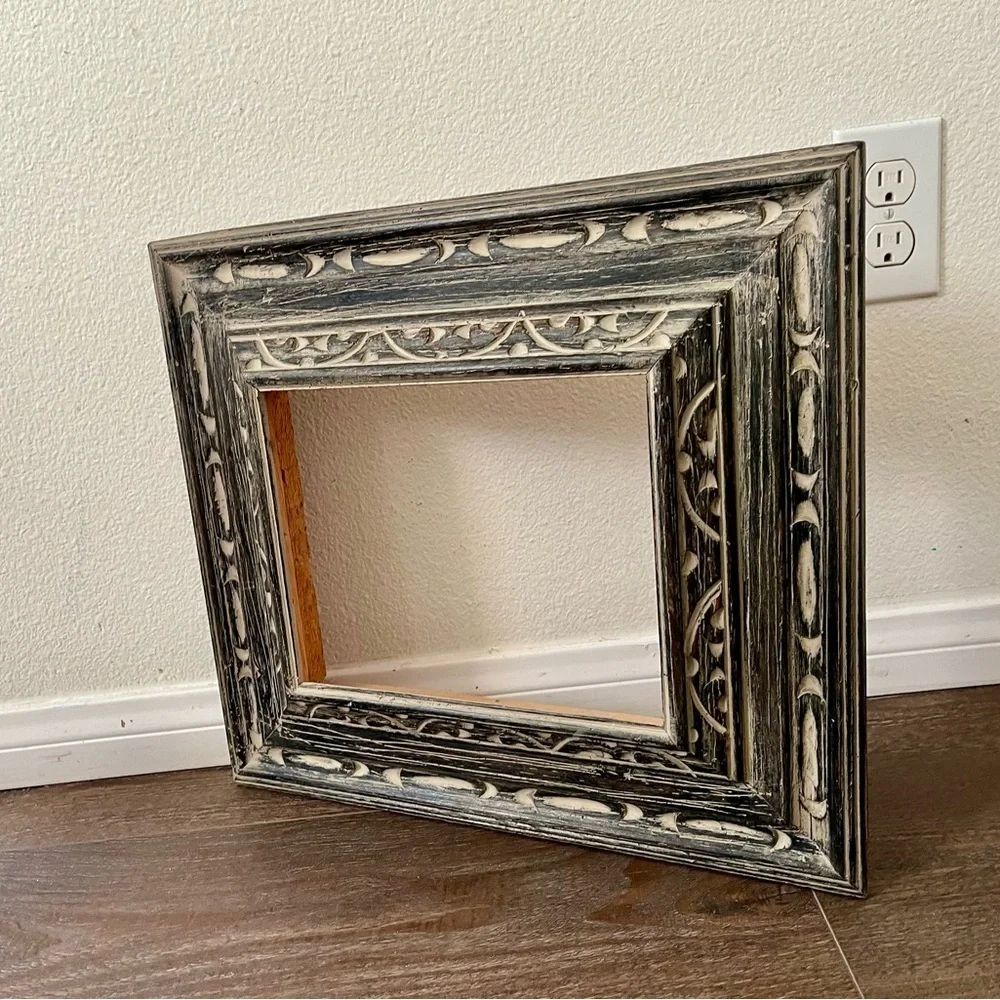 Vintage Ornate wooden Distressed Gray Picture Frame 15/17.5 Inch